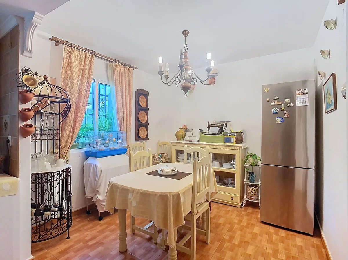 73dad6a4-4698-42af-9ade-15ae02cc07c2