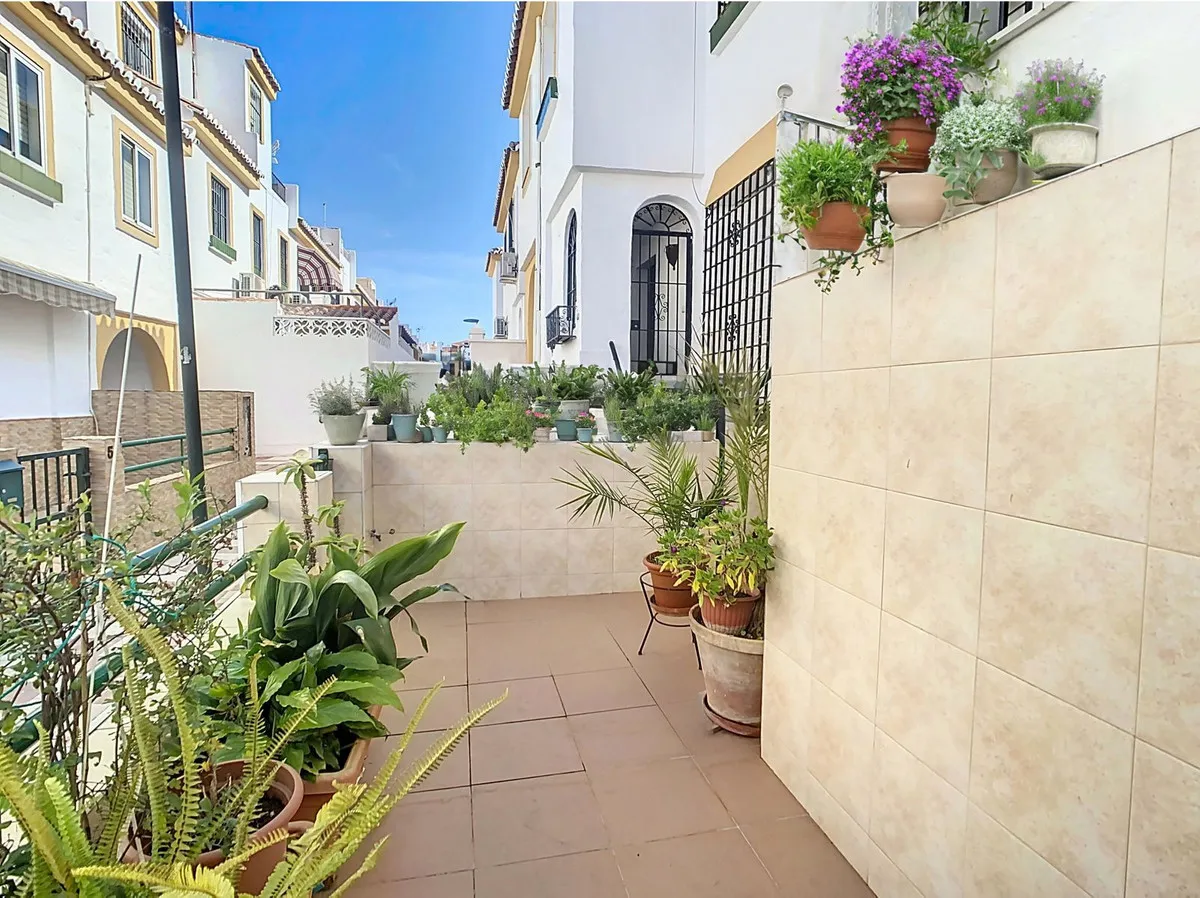 89fa1b9c-6671-4dc8-9370-0fc50ff93828