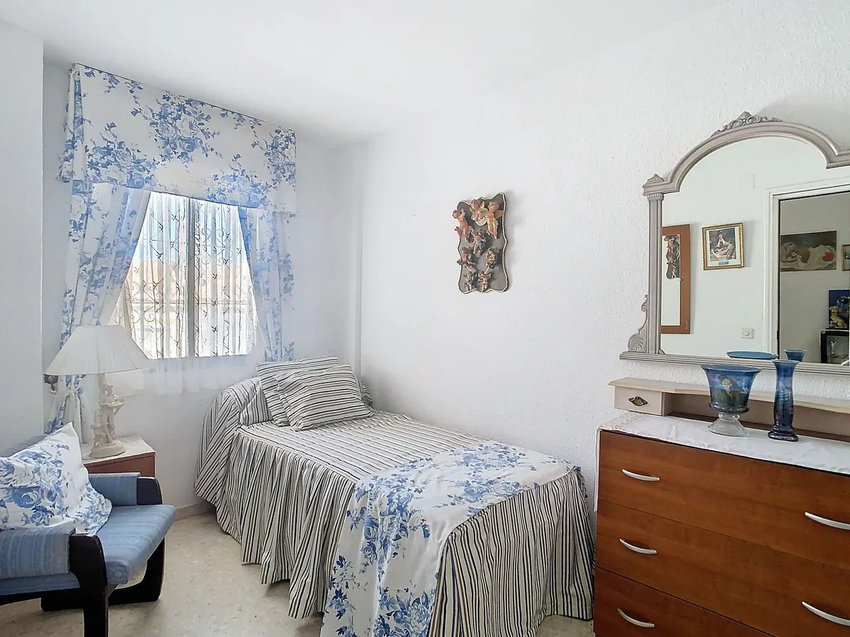 a902adde-df3e-4c01-be45-7d4927af7306