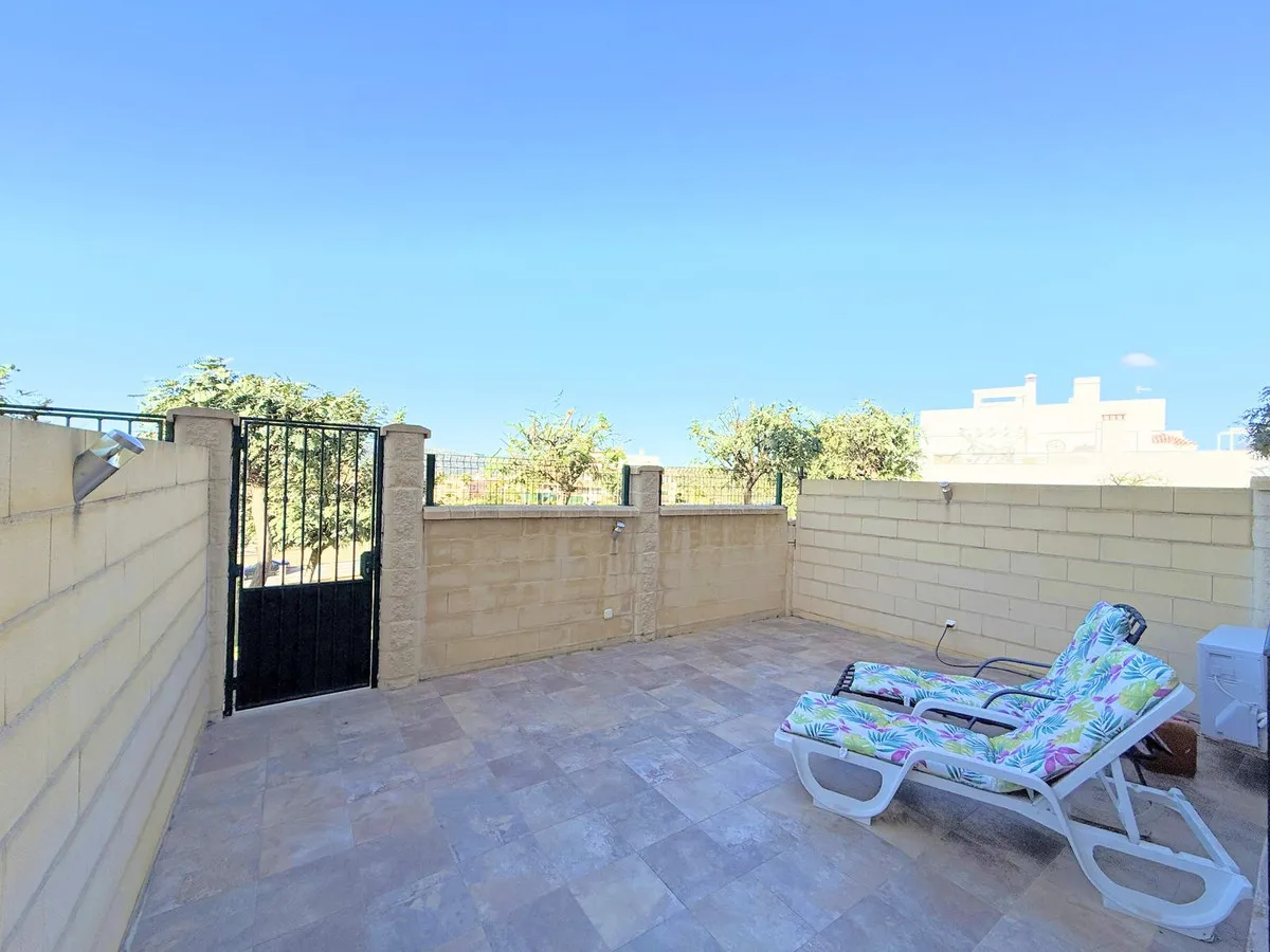 dfa4bb45-381d-4f39-848d-8e9e400bdae8