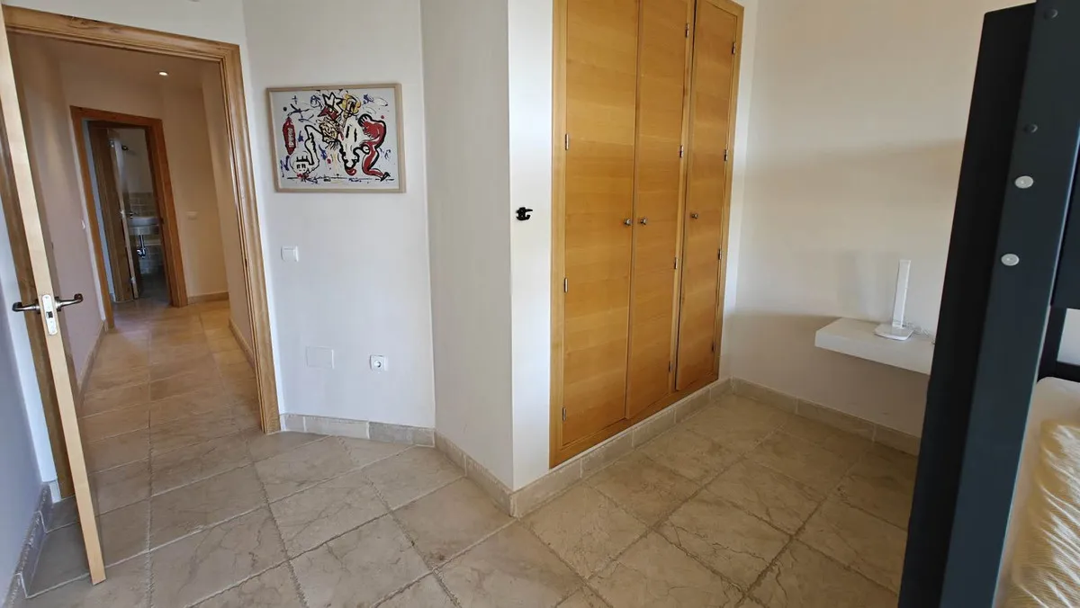 33d0b3cc-4096-48f0-b7af-129b3df9c65f