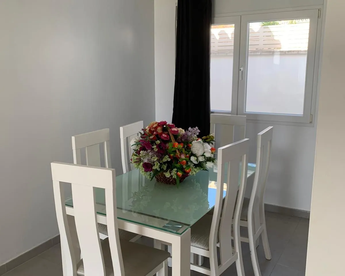 09c89e00-d19f-4853-b67a-3c8881a8ed18