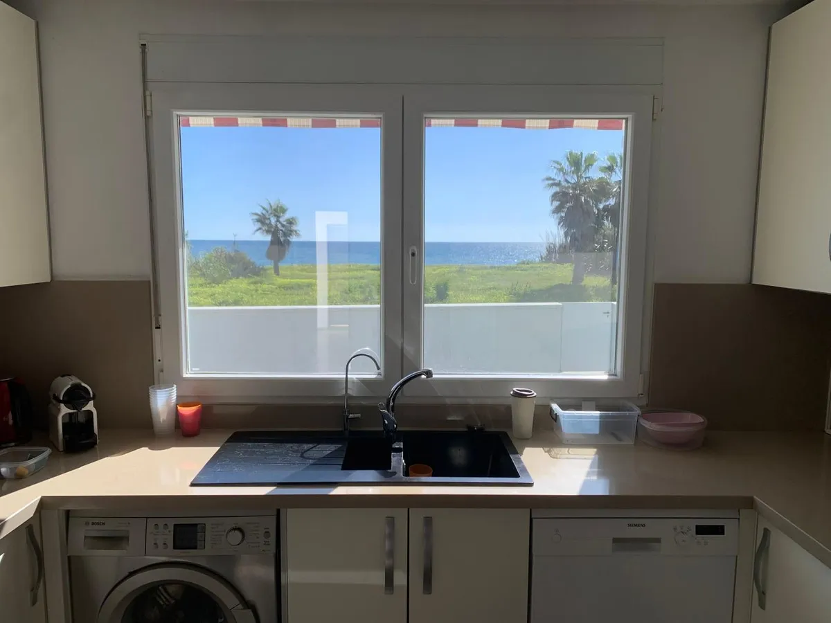 f6b85a38-8999-44fb-8b88-9138827032bf