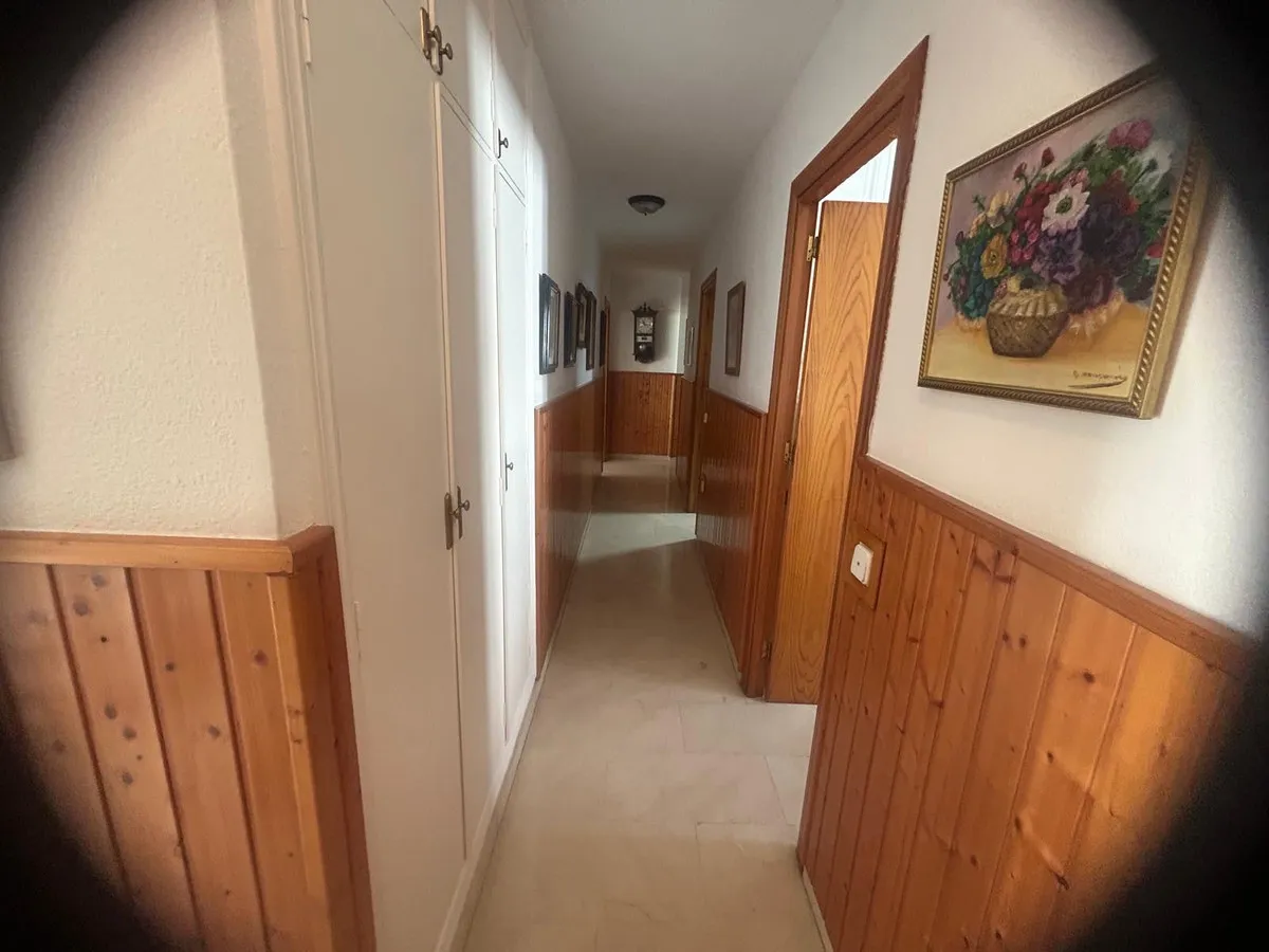 82189578-9d04-4eab-86e6-f3efe65f6bb4