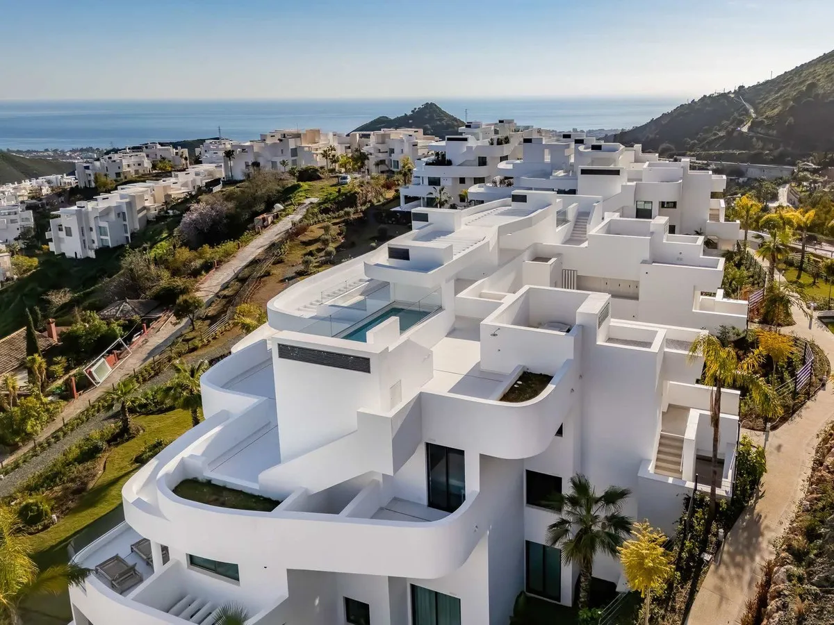 141bf2b5-5ef2-404d-8b4e-3c097c4cd9e7