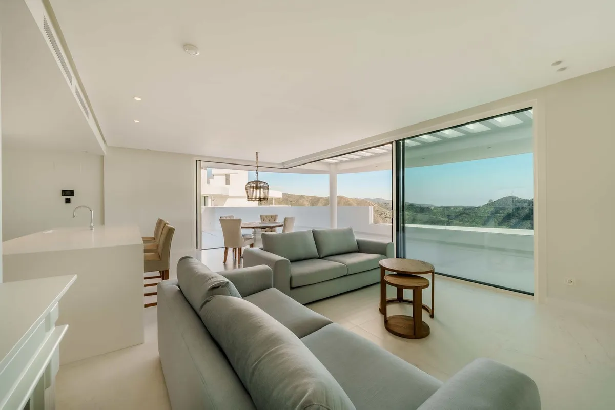 1b6406a6-3cca-4093-987a-40d1c89da58f