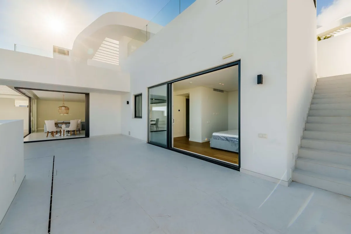 369ef975-e02a-4ee0-aaff-9d4294d1b2c1