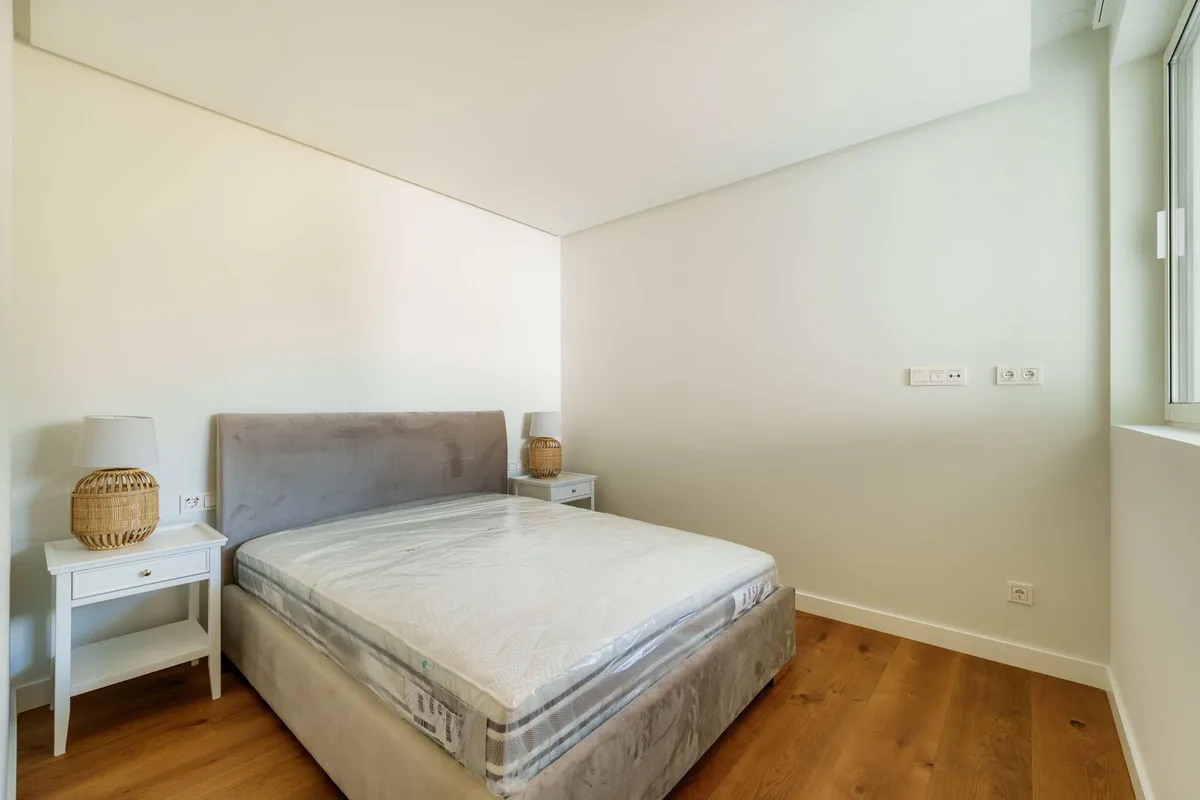 9d54b2fb-5bd1-4170-92a6-7cb96e22b856