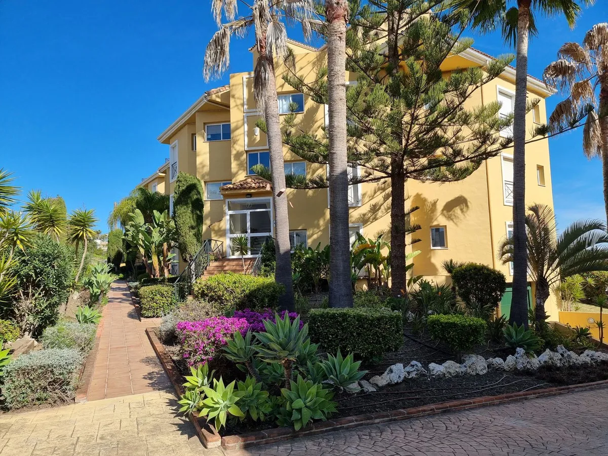 2b084ab5-a142-46cc-b666-da254ea262a7