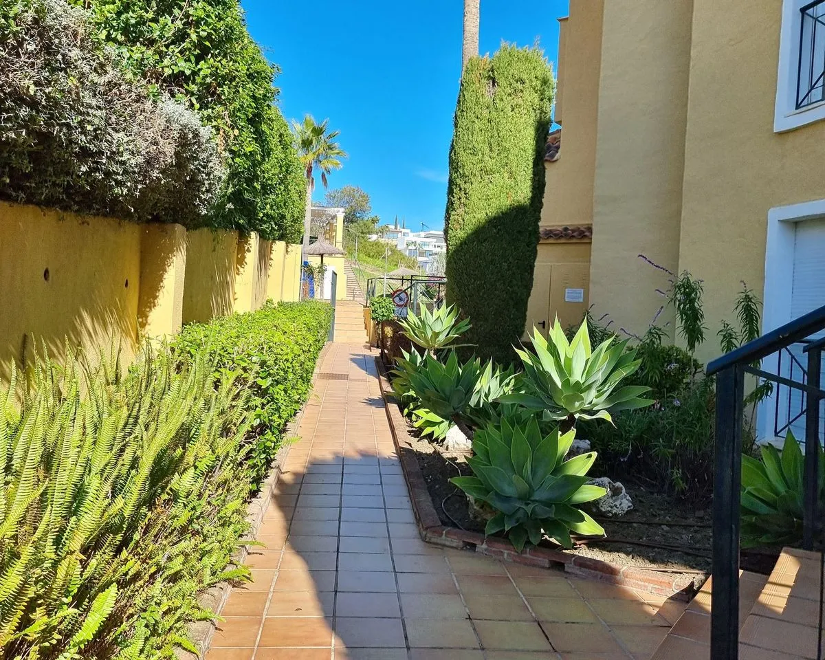 60faecf3-0b99-4a4f-a32b-db9b489747ac