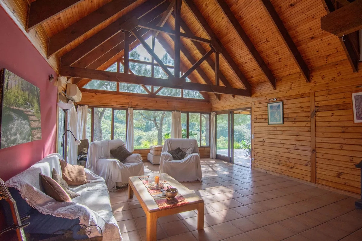 10f8e00c-7286-4900-aae3-668bcbbcd7e8