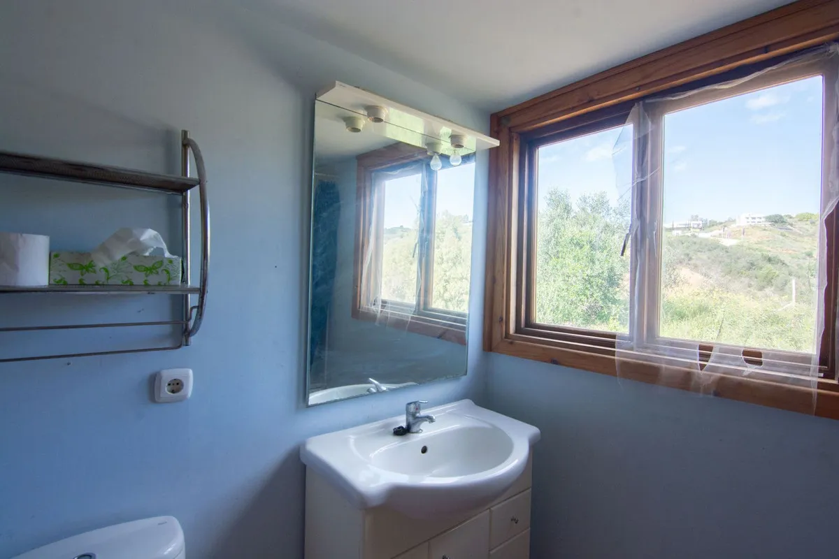 c1b98ea5-95fc-4a5e-93f5-24f644024a8c