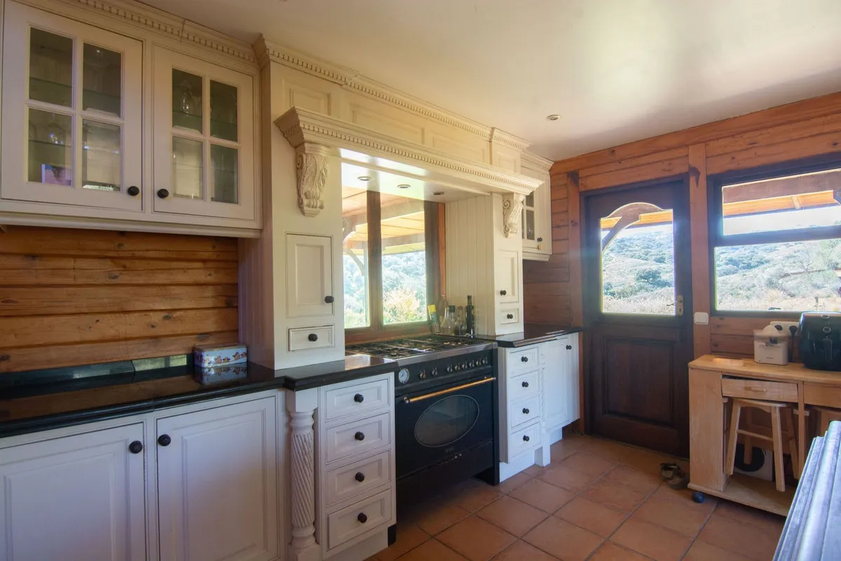 dfa0a395-84aa-49f4-8fa8-40d0bfcbca18