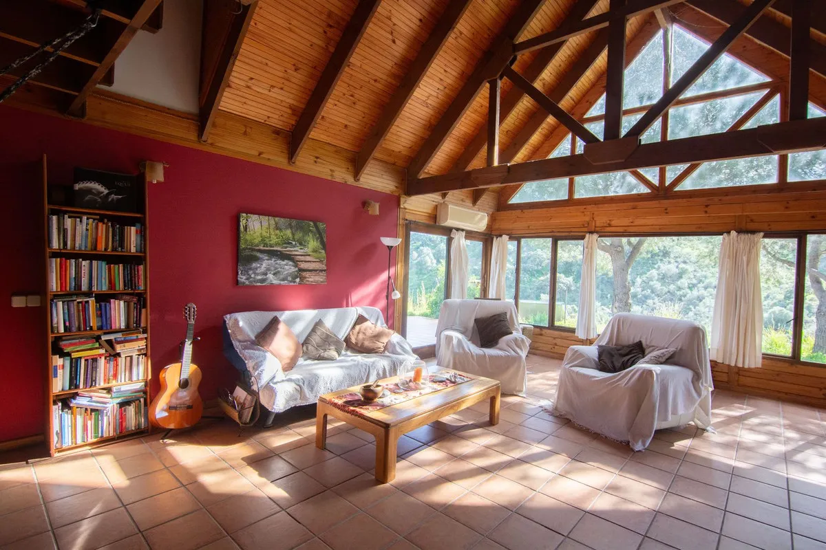 f533ca42-e23e-43d2-80d6-4feda0d1c954