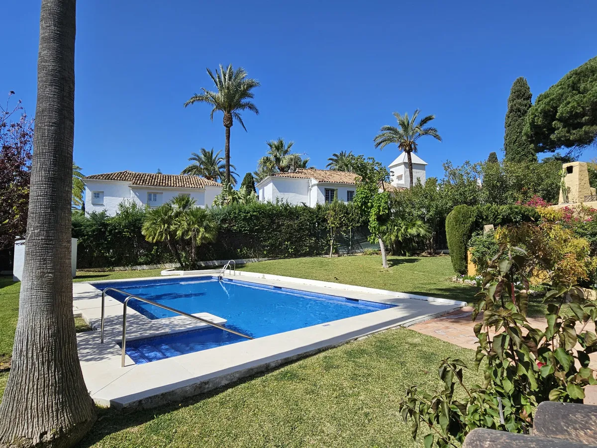 0b5fe9b2-9037-4090-bb97-8e14434f7cca