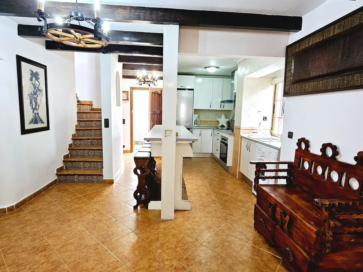 9d53275a-9eed-4bbe-ae9c-926745d237f9