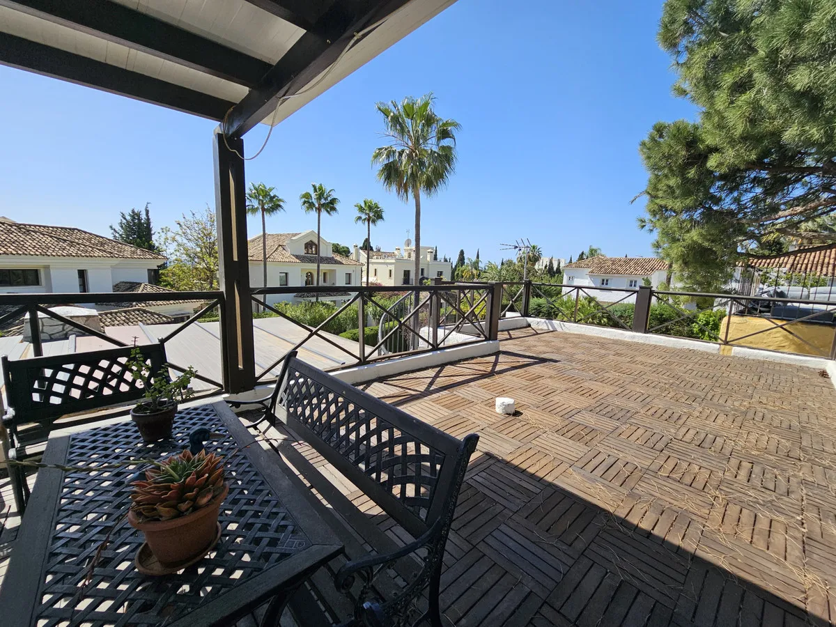 c71633fb-62a0-4593-98f2-fc7e32d89519