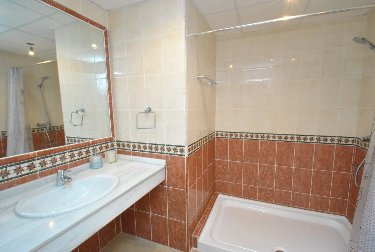 308ce347-f6c3-40ec-90cc-ec8fb6076a0b