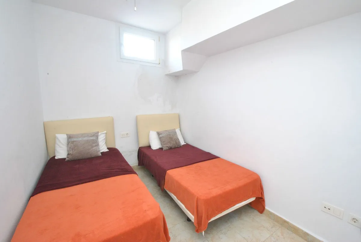 4f5cb61d-9e94-43cb-ab77-43058fa25112