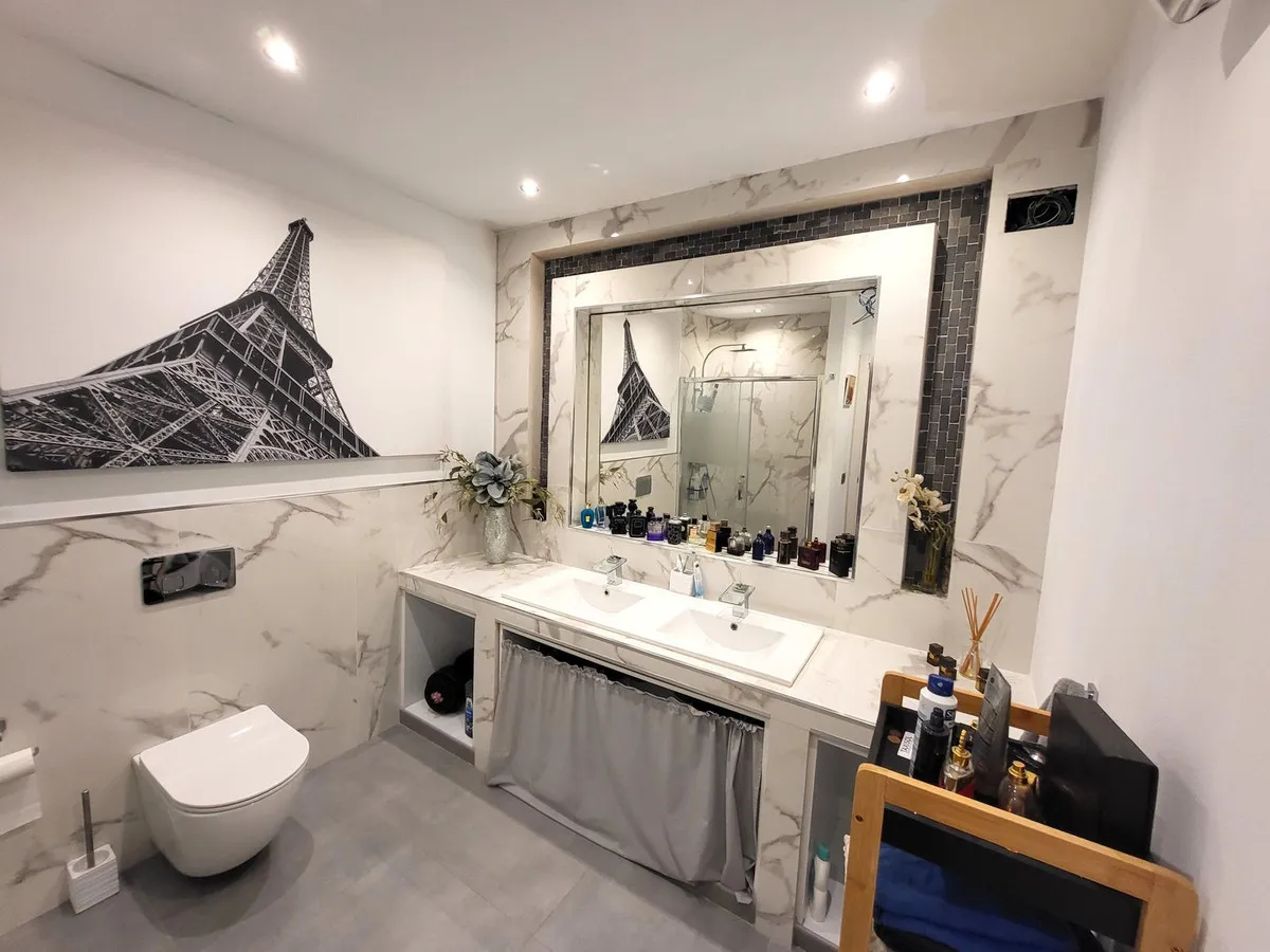 09bbbf59-dbc3-4592-a930-5c74e24ee621