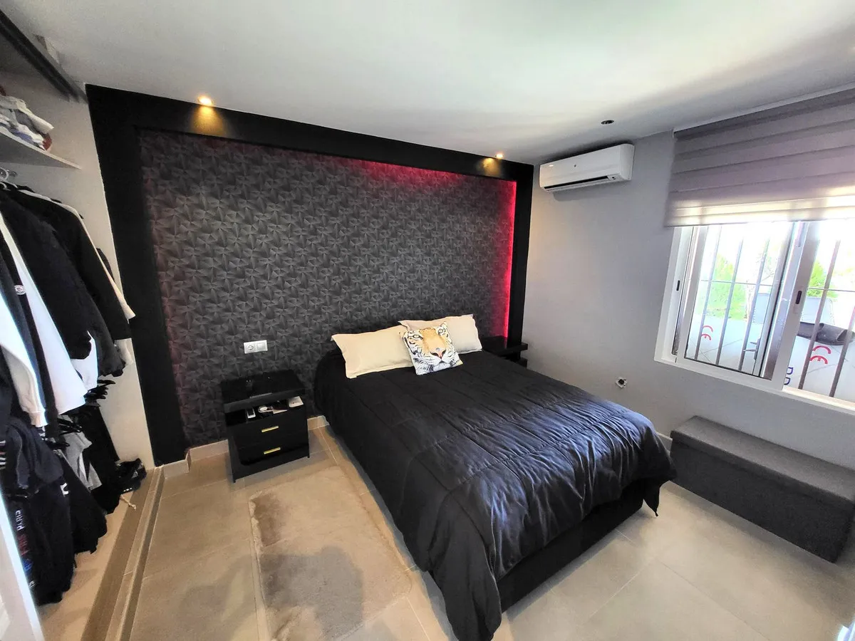 899f470a-f717-4d02-a76b-0e9f9cd085d3