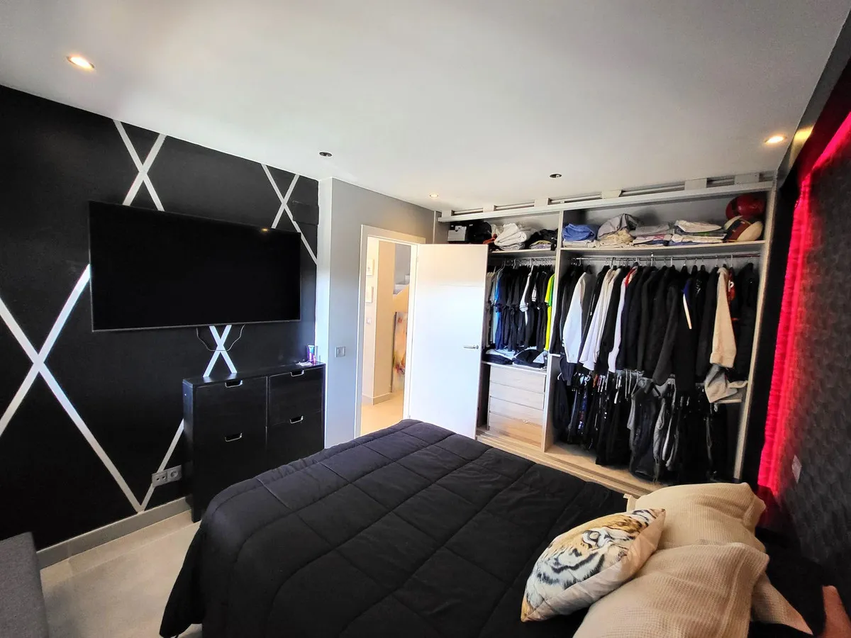 d7609f06-5b51-41ef-a3a8-10e5a8a1c651