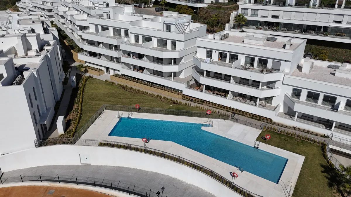 bb94b717-f52a-48f5-b026-fe71db8df477