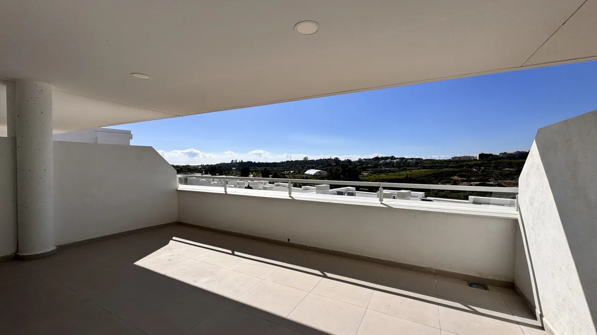 c2e0a65b-c1e8-44d0-a914-57142b52540e