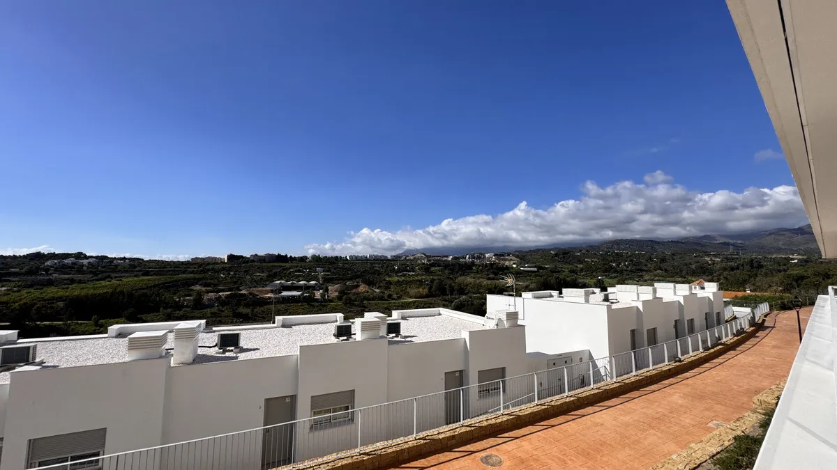 c418666a-1ae6-4c10-b097-7a279bbf2d39