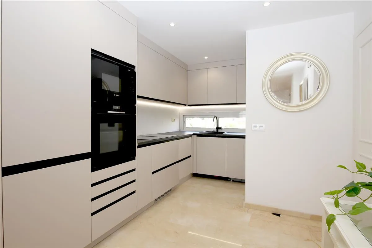 70a64cde-bd45-425a-9405-926dce0c83f6