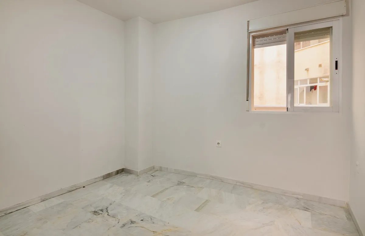 7b0561c7-fb15-46bd-97d4-c74794282e6d