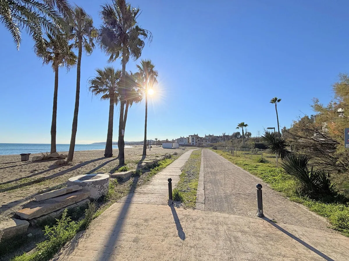 1dff1efc-f489-4fc2-bf64-f86e165993cc