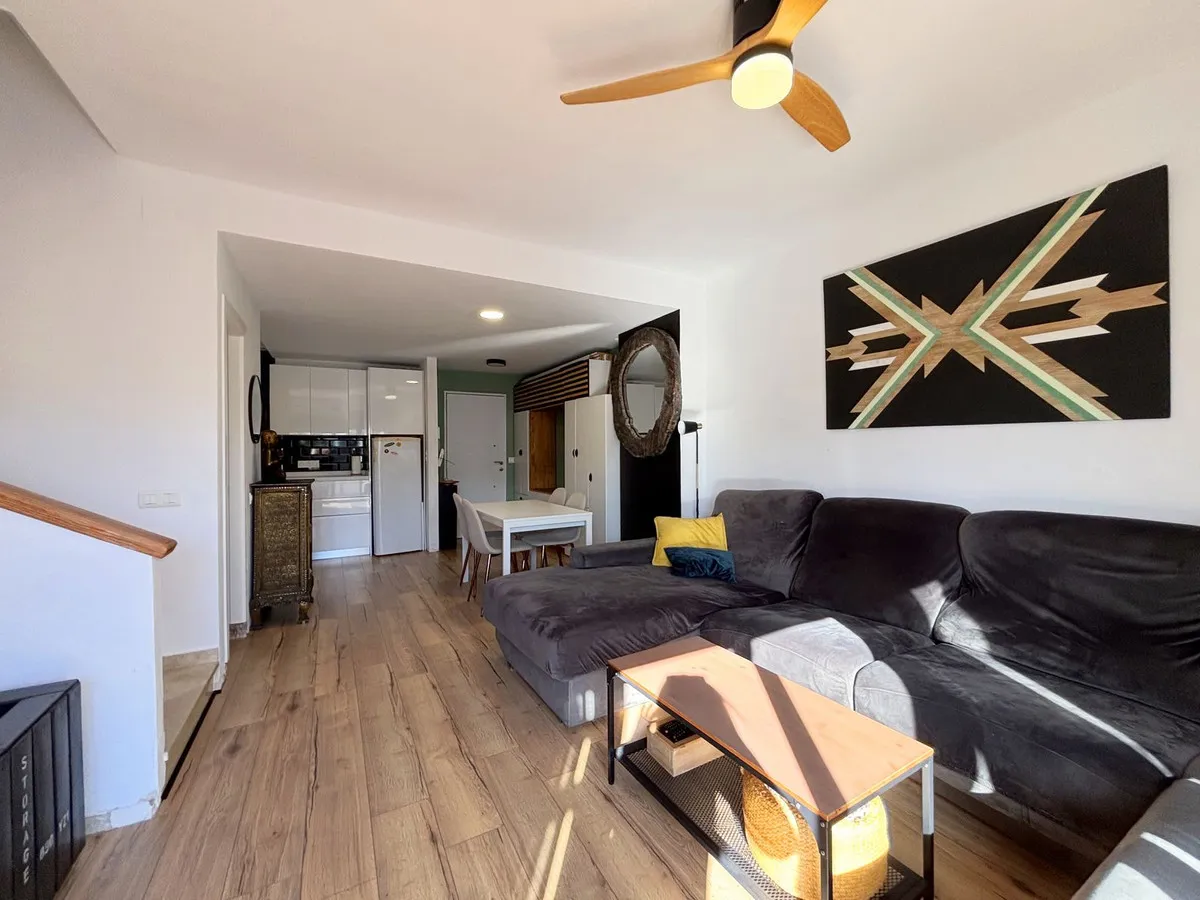 9162671b-d9fd-4165-8a78-61082fa03db5