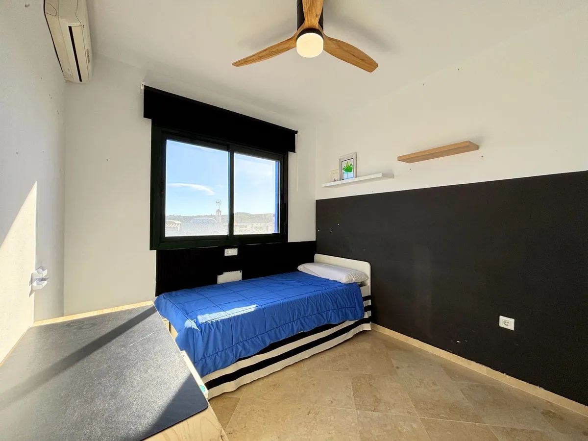 ead6dbab-7342-4d8a-ab35-ccb5a5558490