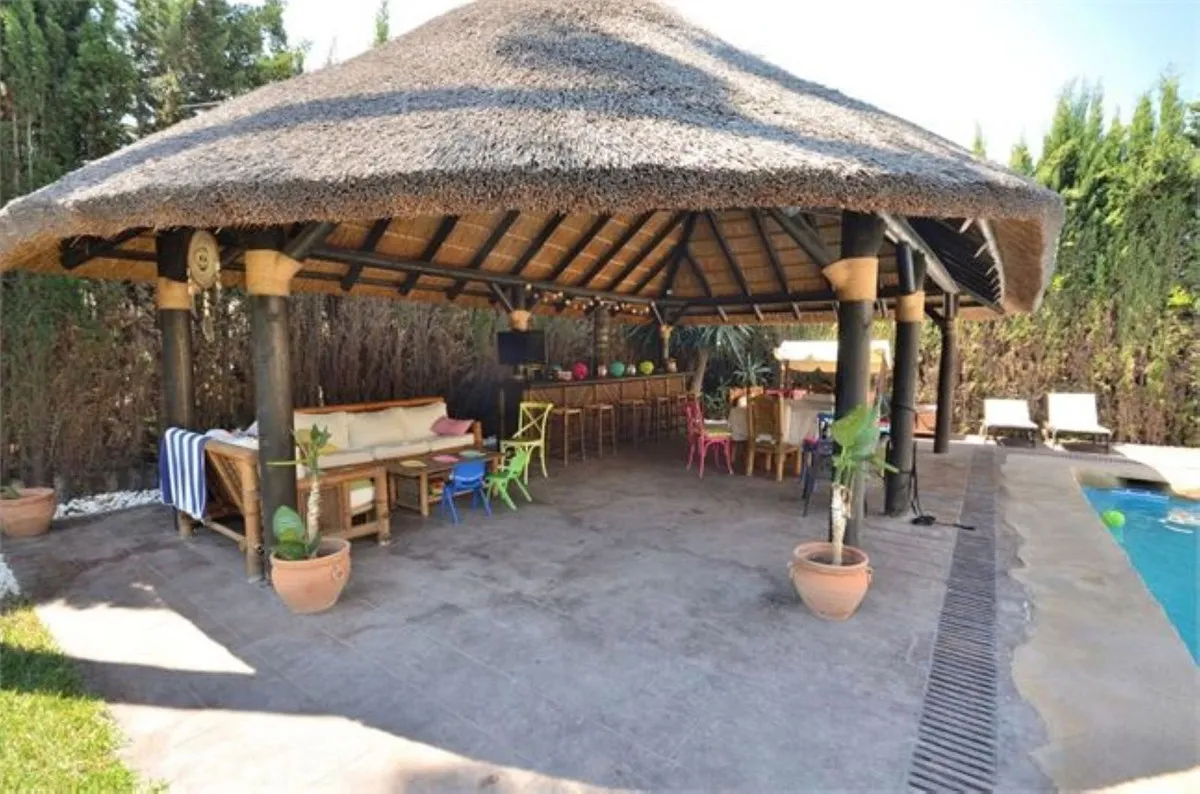 52697699-1ff9-4e93-b4b8-5693fb38eb9e