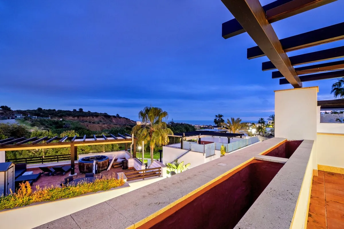 a95848b0-fc64-49f2-939d-af804937a7c7