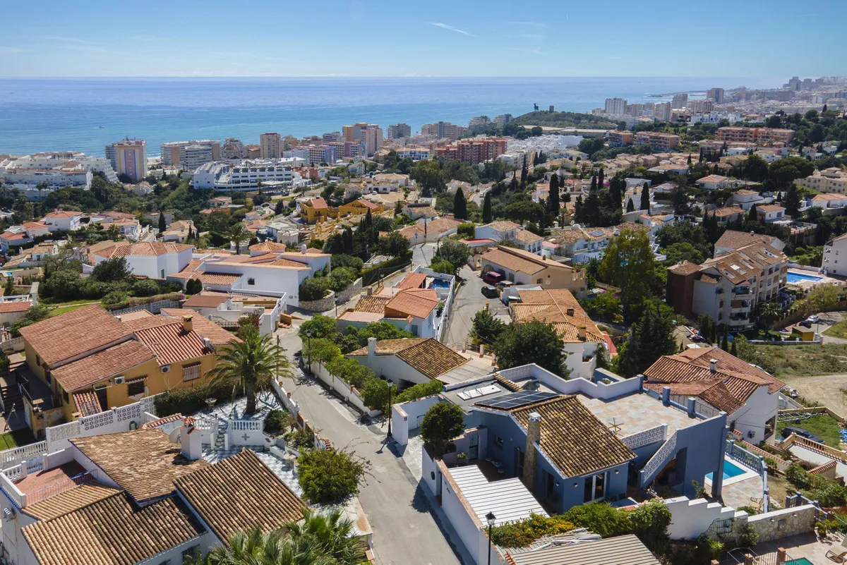 0970c7c8-ddf5-4012-8d86-a5029ee5f275