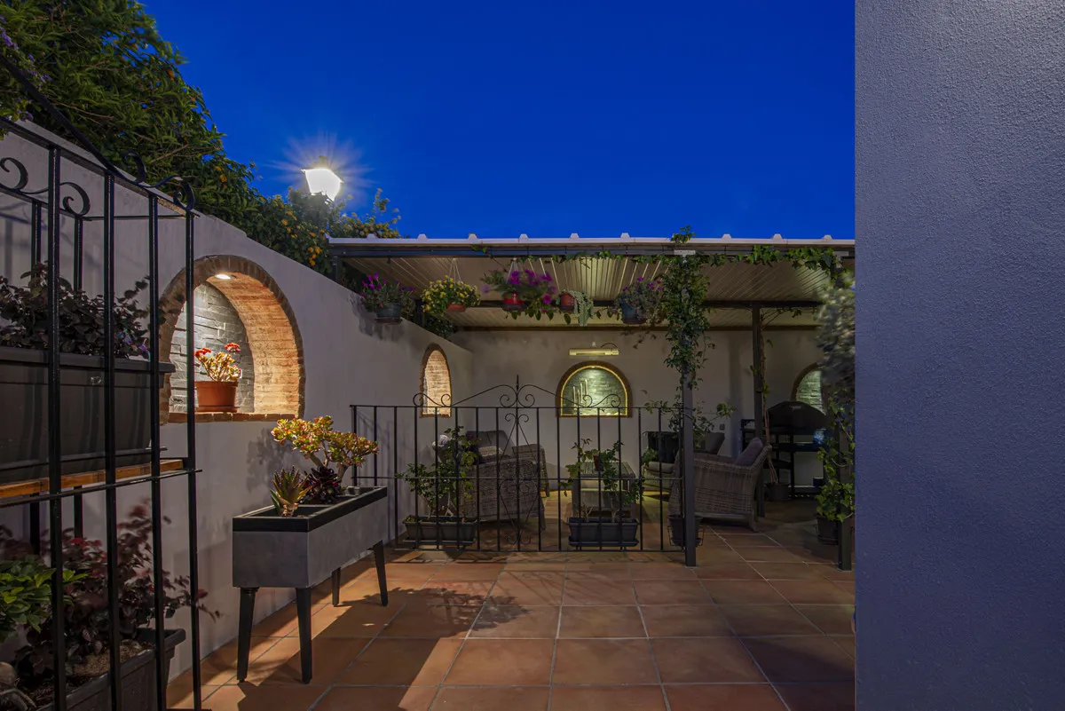 27de90a1-ec1c-422d-a234-09a9d2b52bf2