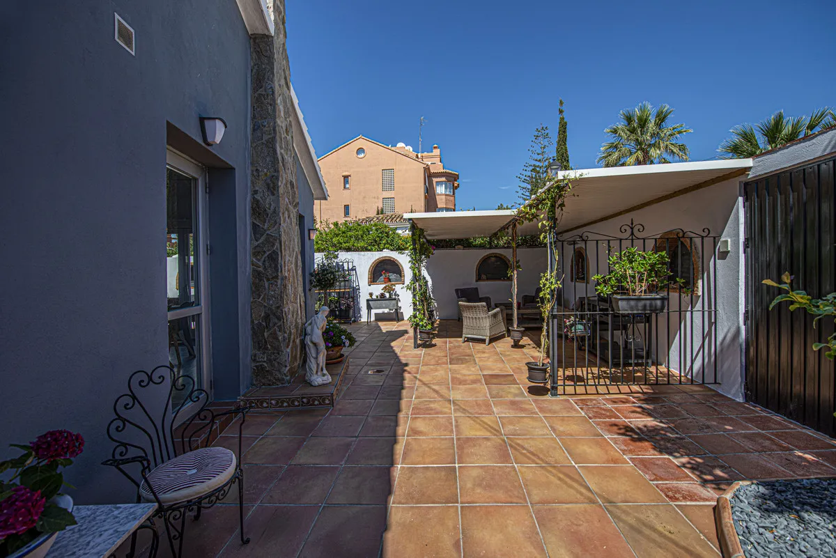 bc2f50c5-6237-403f-8b45-b169d7fcd962