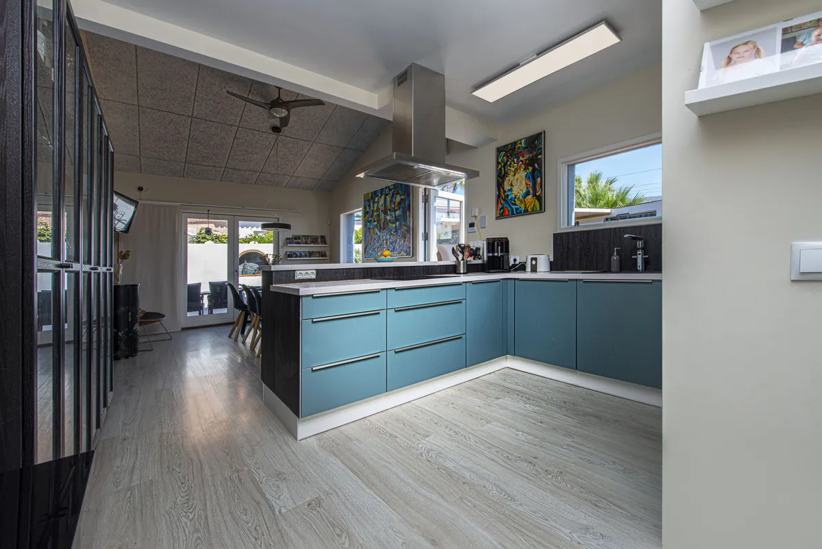 bf8761e0-52f0-412e-945f-10218818cac3