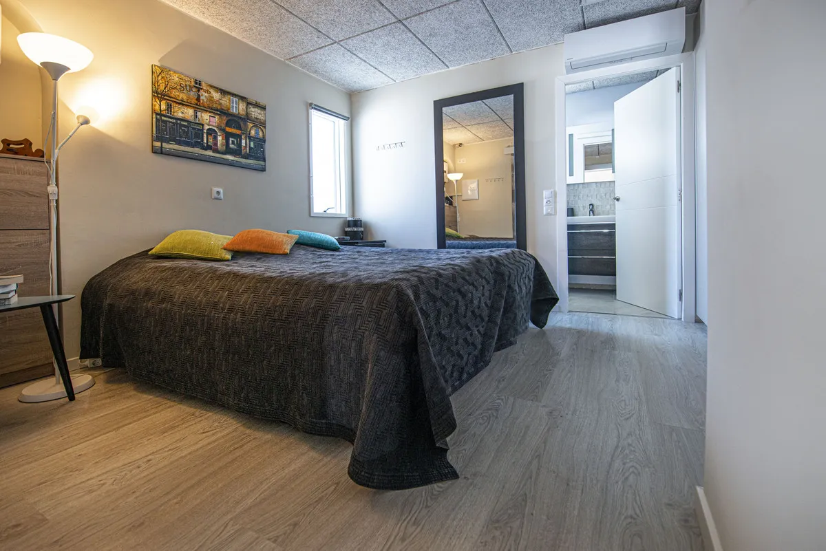 eeb76ac1-d062-42ae-94dc-83c2a00ea4b4