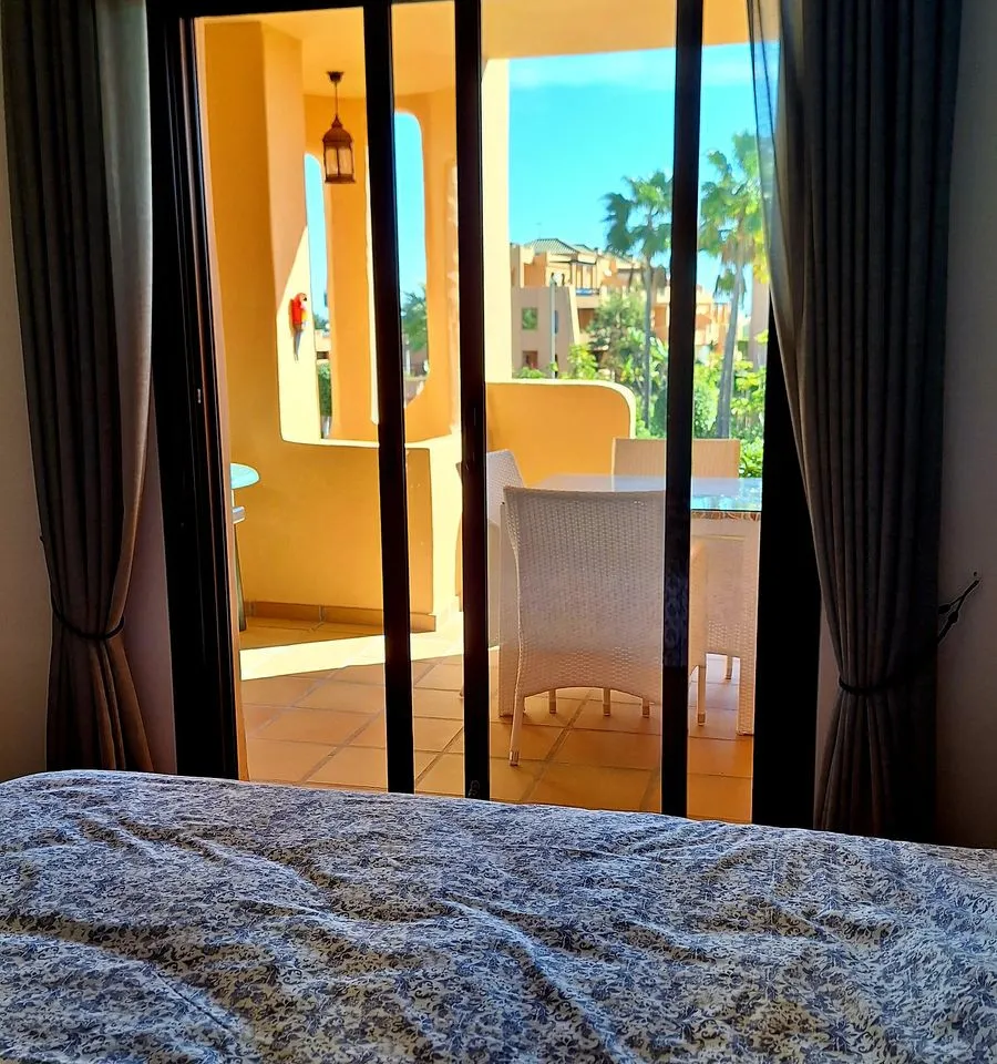 930d4dfc-caa5-4d5a-ab19-1ba57386e737