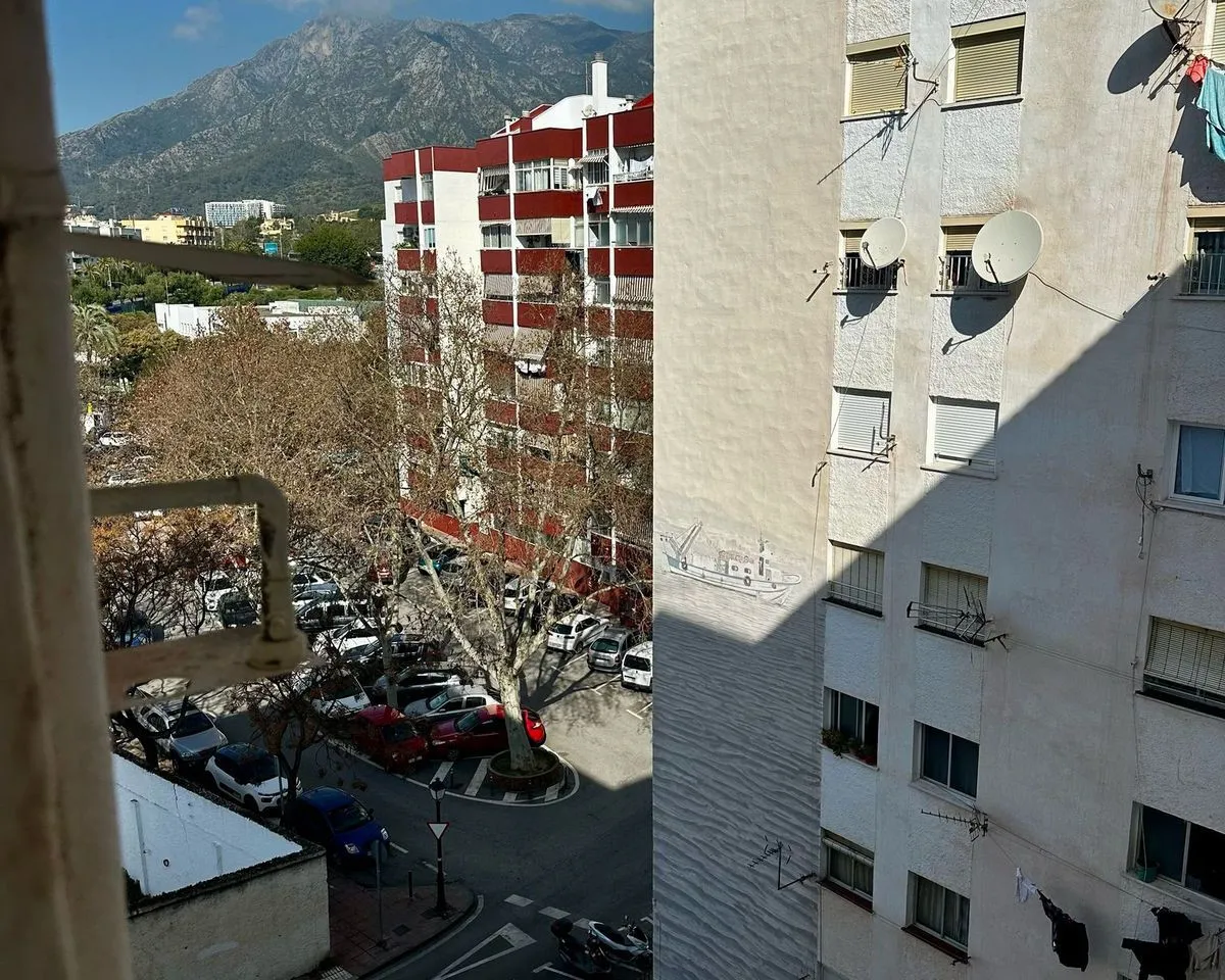 557f081e-d252-40d3-9262-e13cbd16c6fc