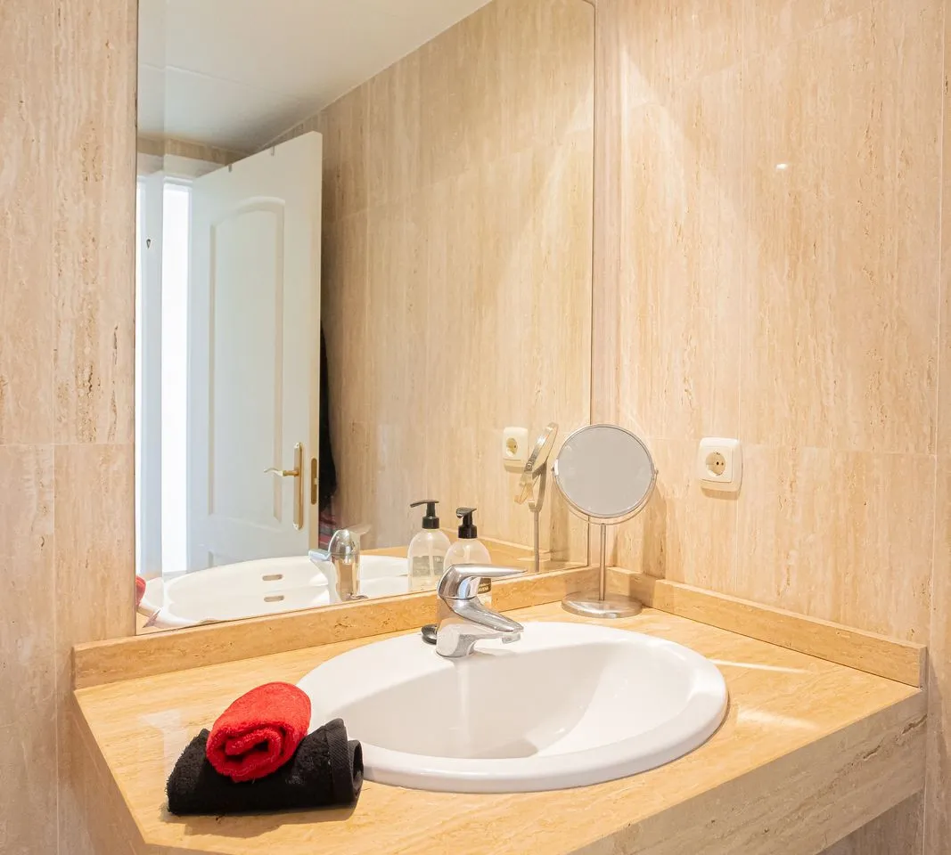 399f682b-657a-495c-b241-4cfeaf3ad4ae