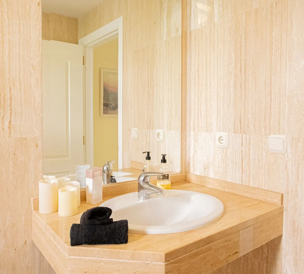 5b4a0ead-6f9c-4e1c-90aa-1888c69c3678