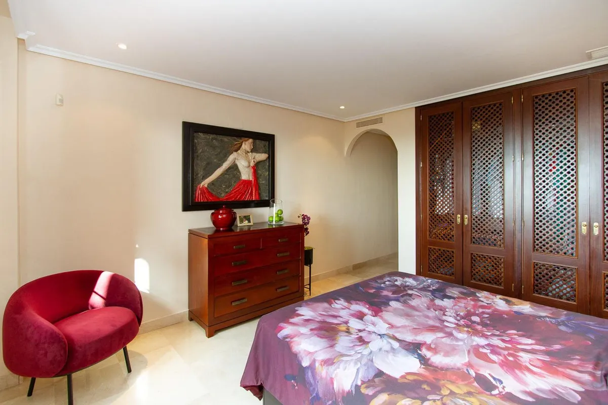 83980817-15fc-4042-b5f9-1c4c17b132e0