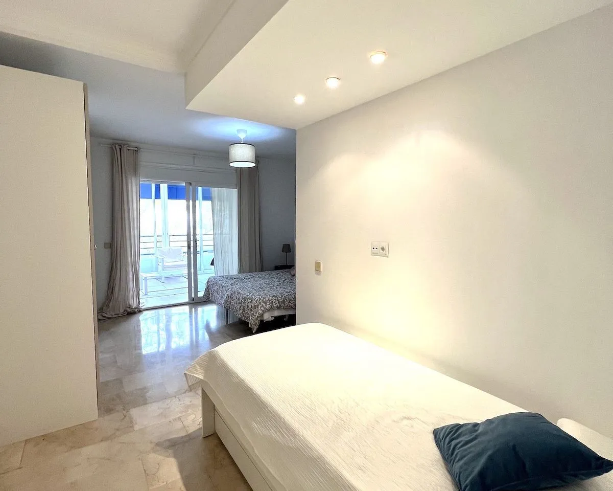 23f6c75e-07b2-4762-8012-51d304e4ae35