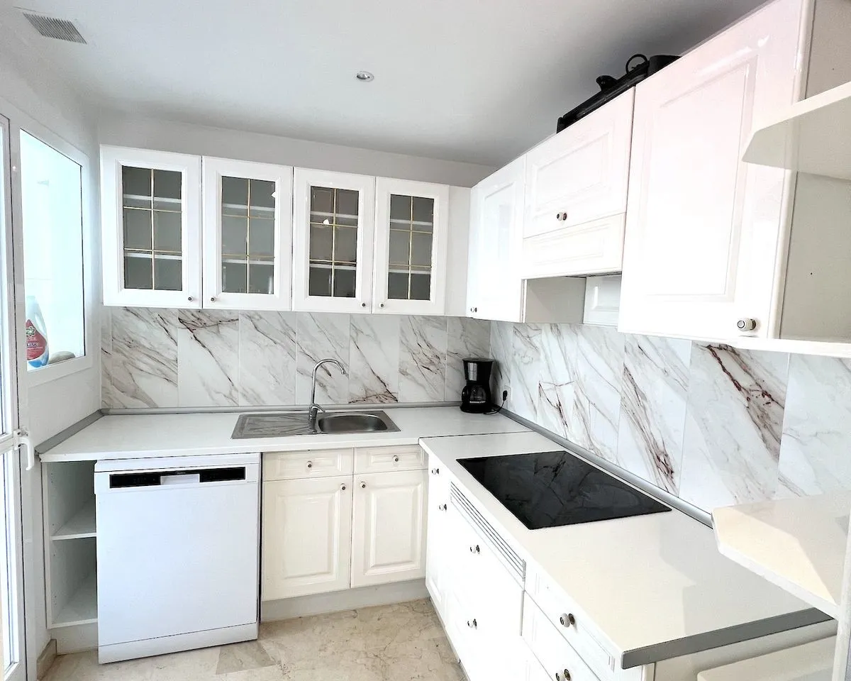 79c056a7-6f00-47bc-89ef-ab822db63e82