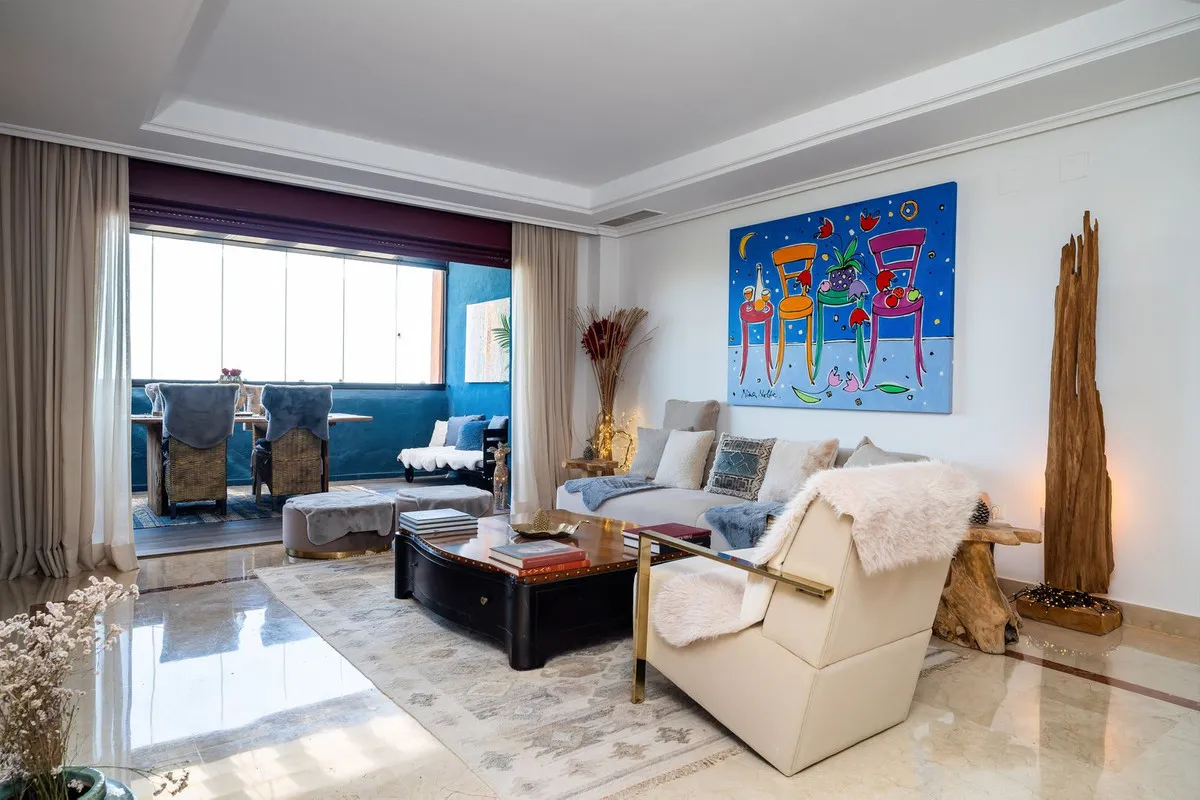 2073e1c9-b719-40c0-8047-65d8da5b4b50