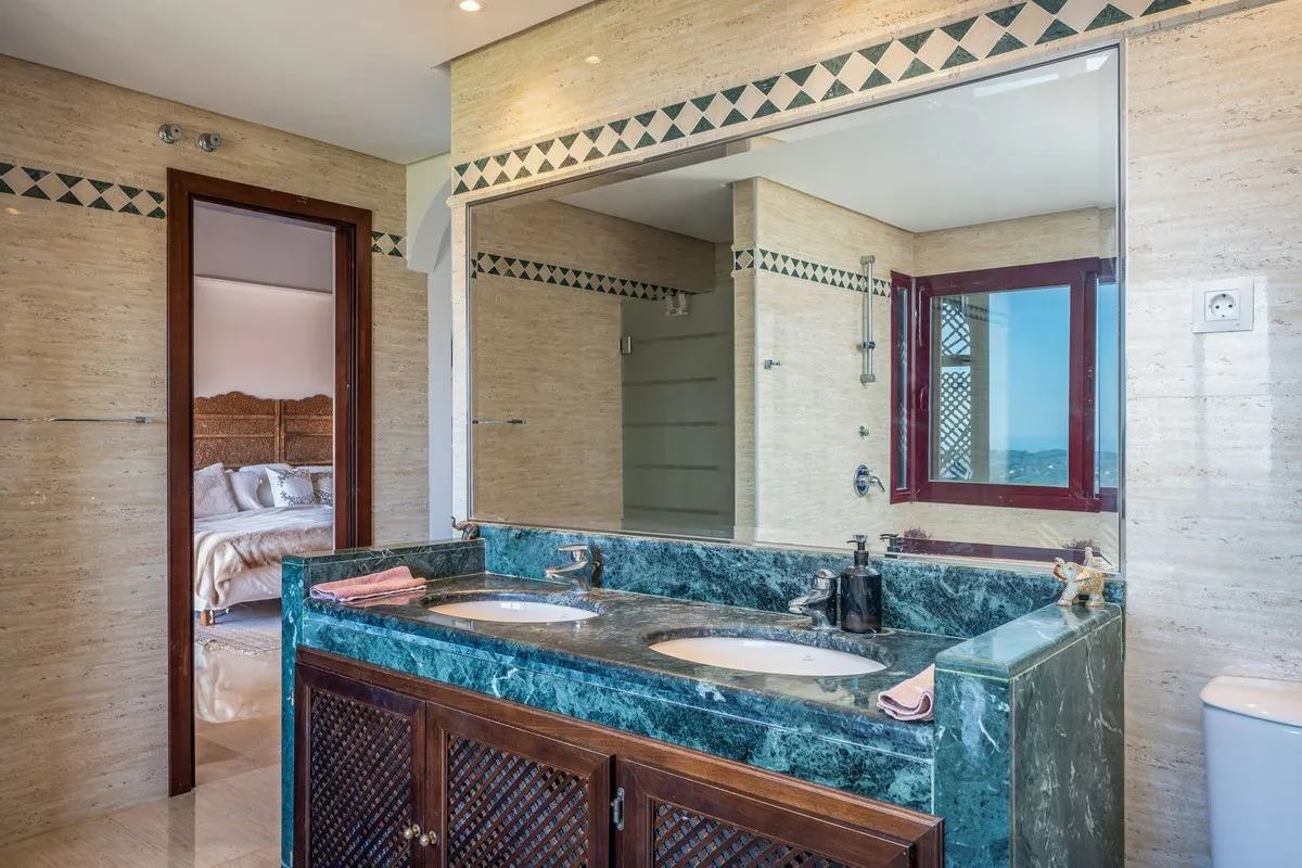 4113b039-2f22-4e17-ac43-012a2a55f582